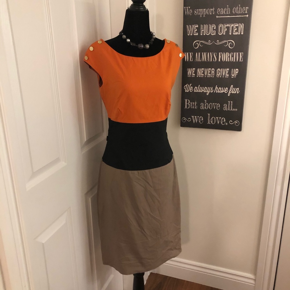 Three Tone Size 6 dress
